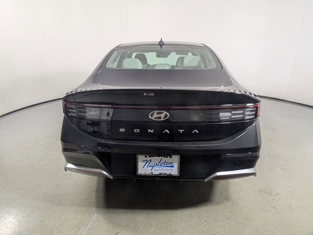 New 2026 Hyundai Sonata SEL image 6