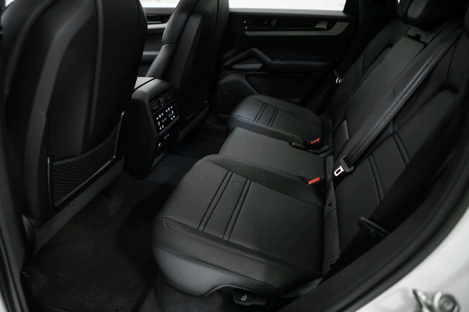 New 2026 Porsche Cayenne S AWD/4WD image 35