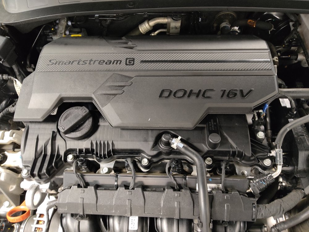 Used 2023 Hyundai Elantra SEL w/ Winter Weather Package image 30