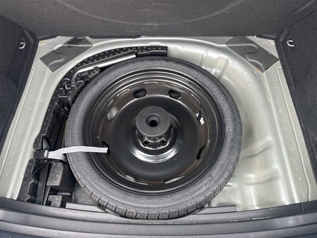 Used 2024 Volkswagen Taos SE image 29