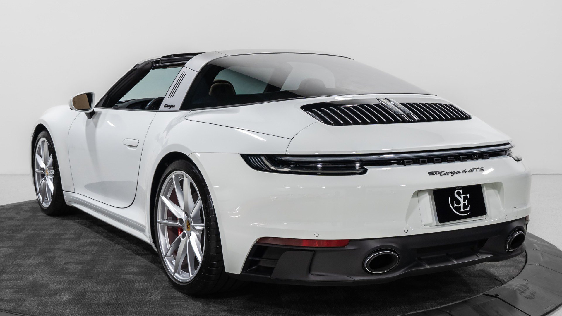 Used 2024 Porsche 911 Targa 4 GTS image 6