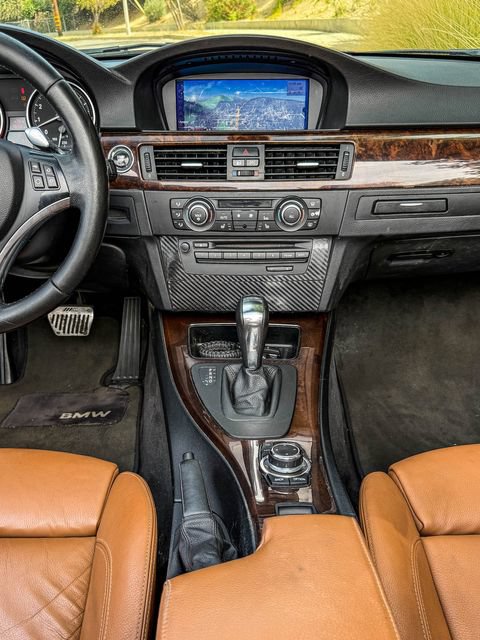 Used 2010 BMW 335i Convertible RWD image 28