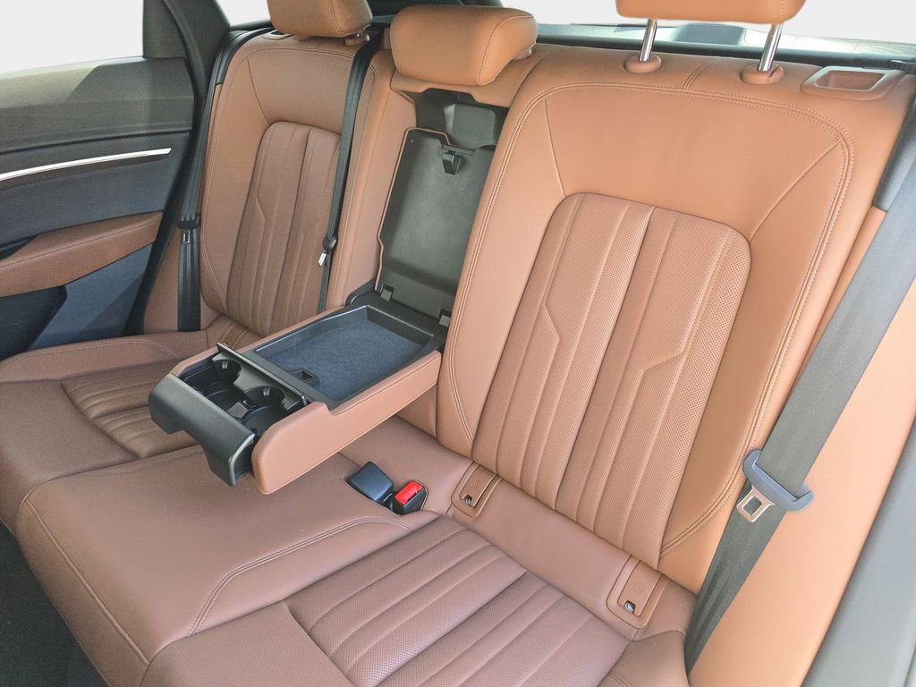 Certified 2024 Audi Q8 e-tron Premium Plus image 14