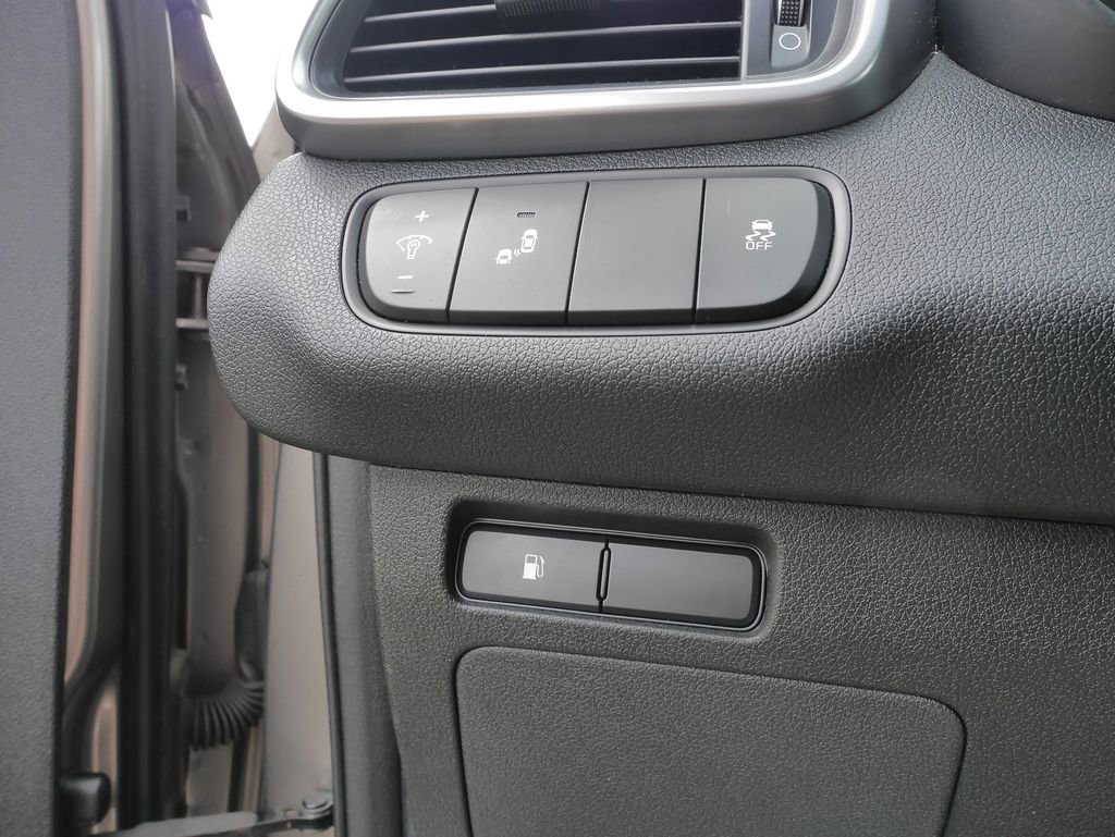 Used 2019 Kia Sorento LX AWD/4WD image 23