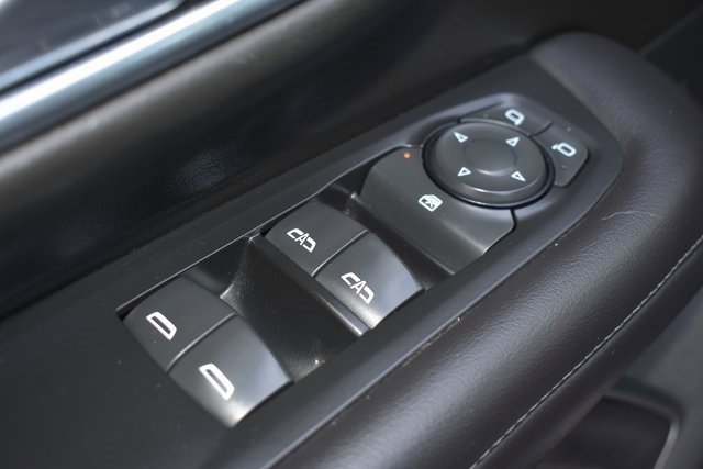 Used 2021 GMC Yukon XL SLE image 15