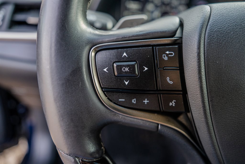 Used 2021 Lexus ES 350 Premium image 16