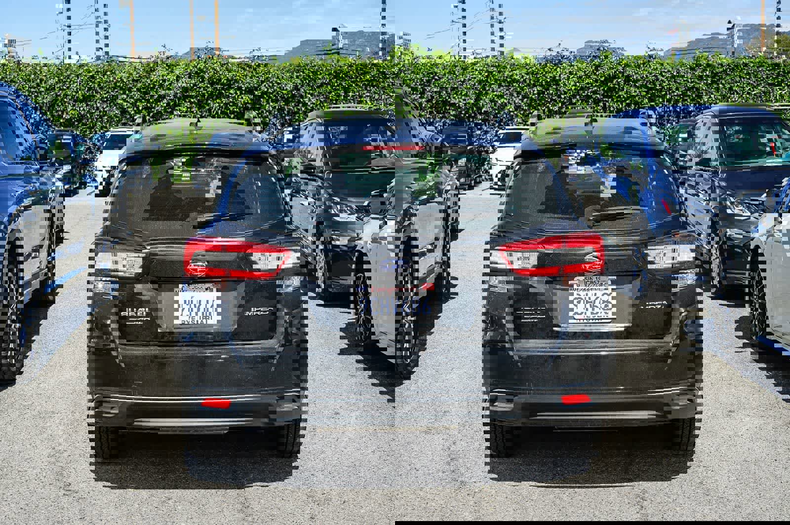 Used 2018 Subaru Impreza 2.0i Premium image 3