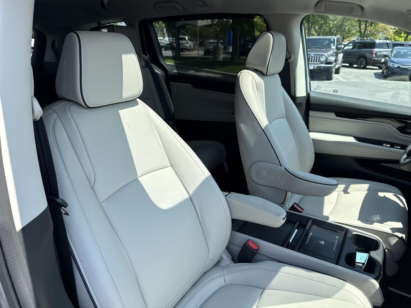 Certified 2026 Honda Odyssey Touring image 30