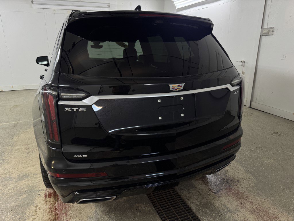 Used 2022 Cadillac XT6 Sport w/ Technology Package image 33