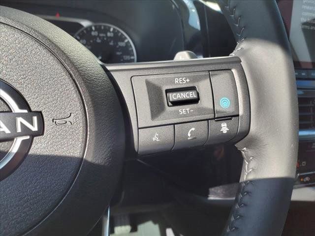 New 2025 Nissan Pathfinder SV image 24