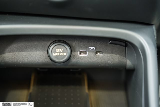 New 2026 Volvo XC40 B5 Plus w/ Climate Package AWD/4WD image 25