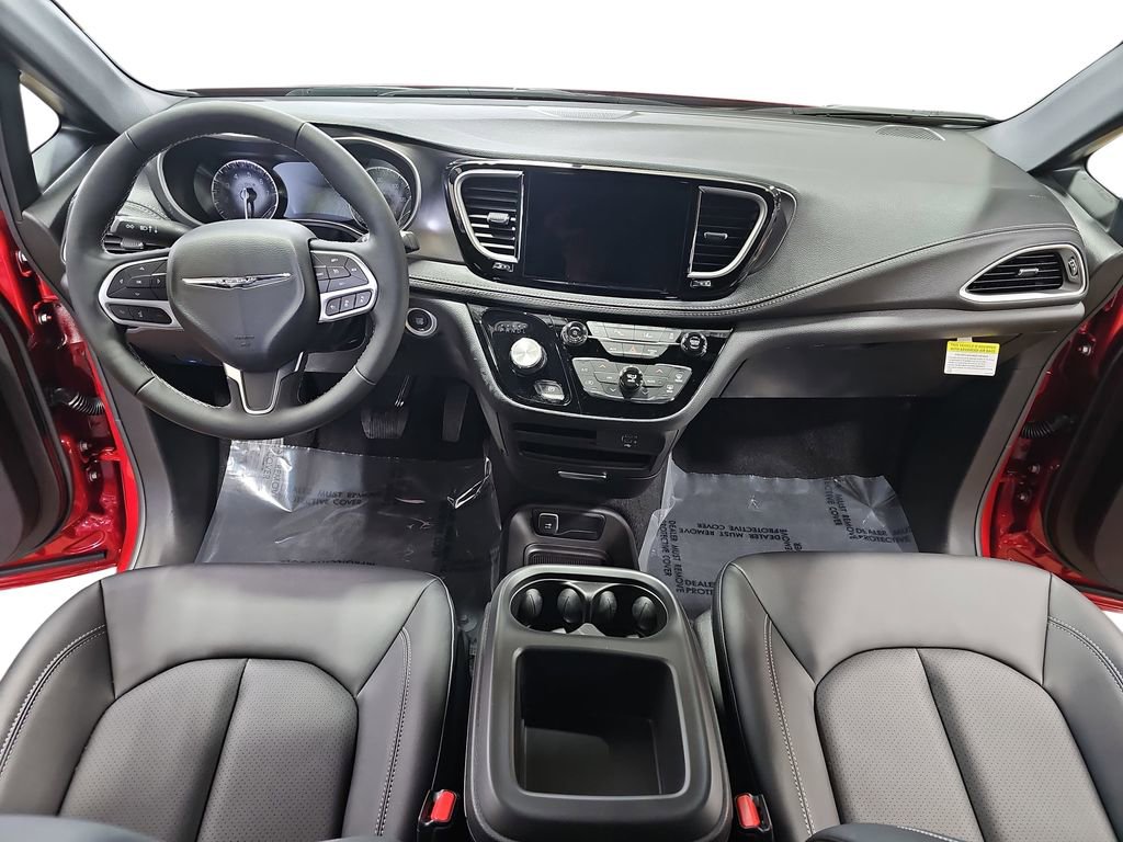 New 2026 Chrysler Pacifica Select image 9