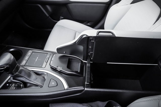 Used 2022 Lexus UX 200 200 Base w/ Accessory Package (Z2) image 20