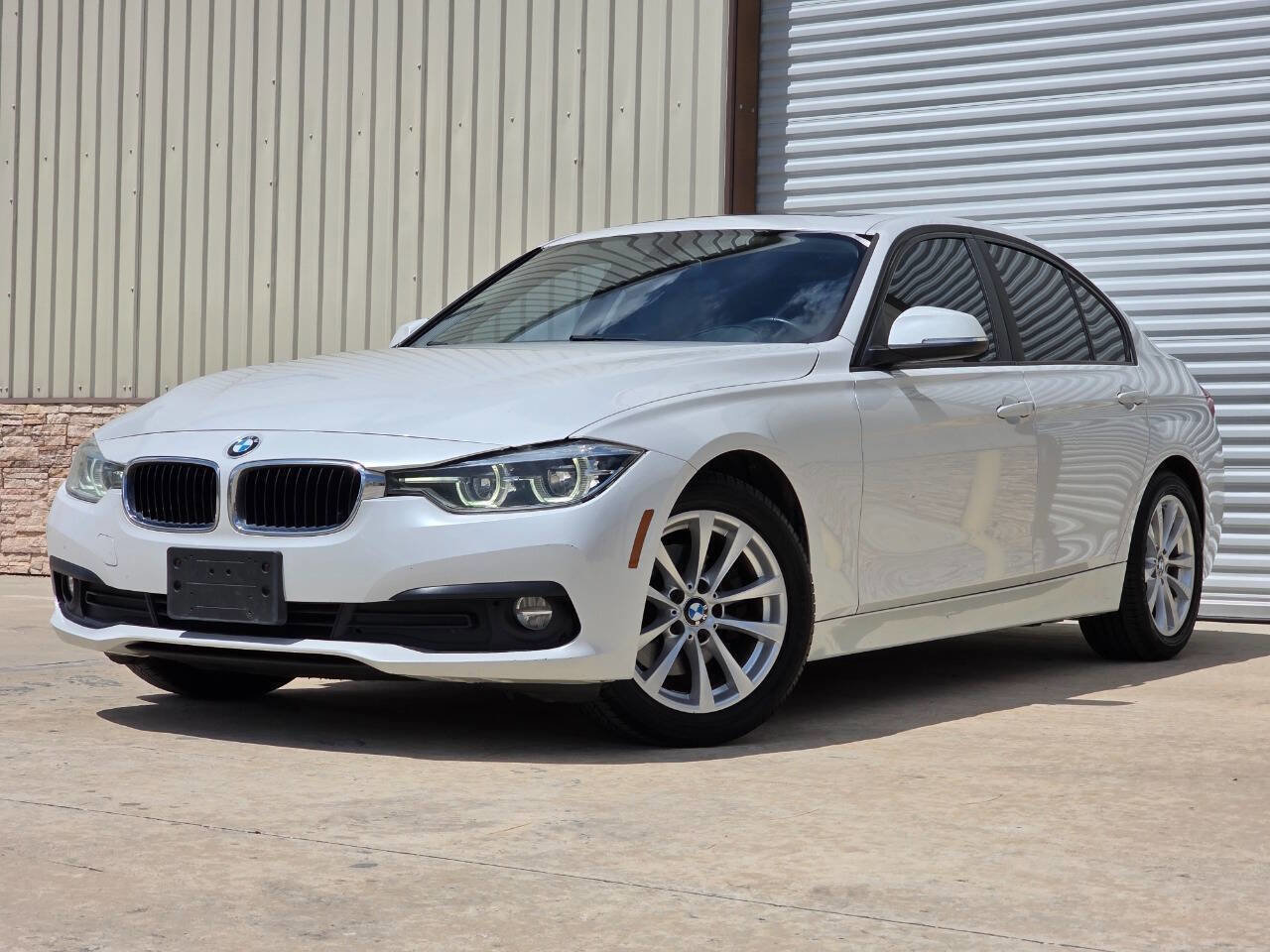 Used 2018 BMW 320i Sedan