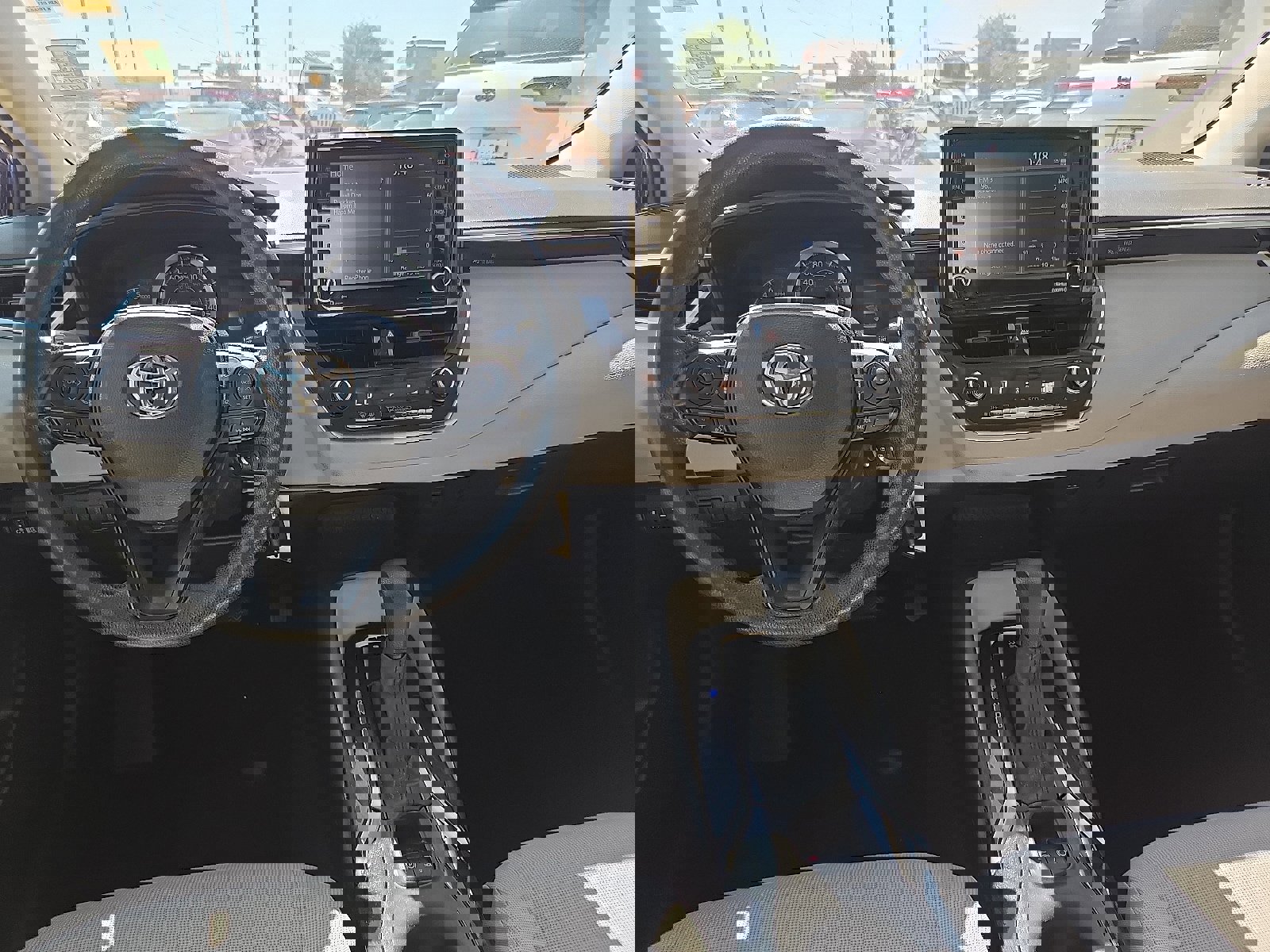 Used 2022 Toyota Corolla LE w/ Carpet Mat Package (TMS) image 7