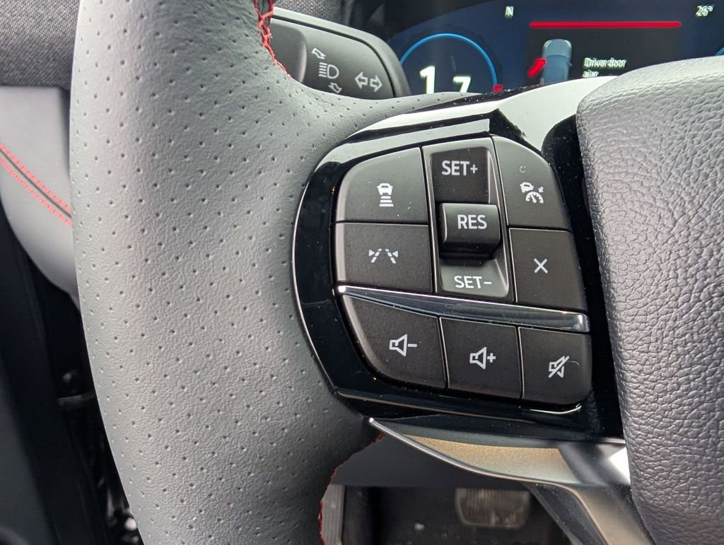New 2026 Ford Explorer ST-Line w/ ST-Line Street Pack image 27
