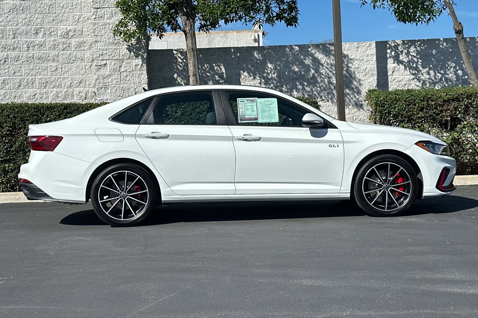 Used 2025 Volkswagen Jetta GLI Autobahn image 3