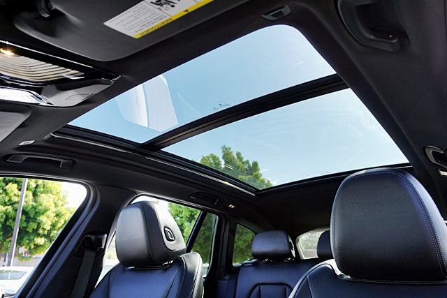 Used 2024 BMW X3 sDrive30i w/ Convenience Package image 16