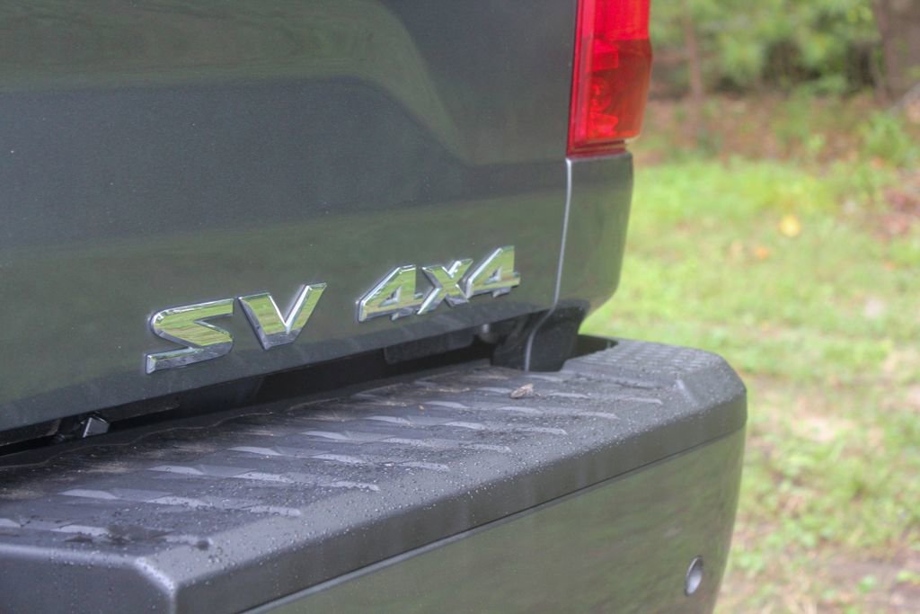 Used 2021 Nissan Titan SV w/ Accessory Utility Package image 11