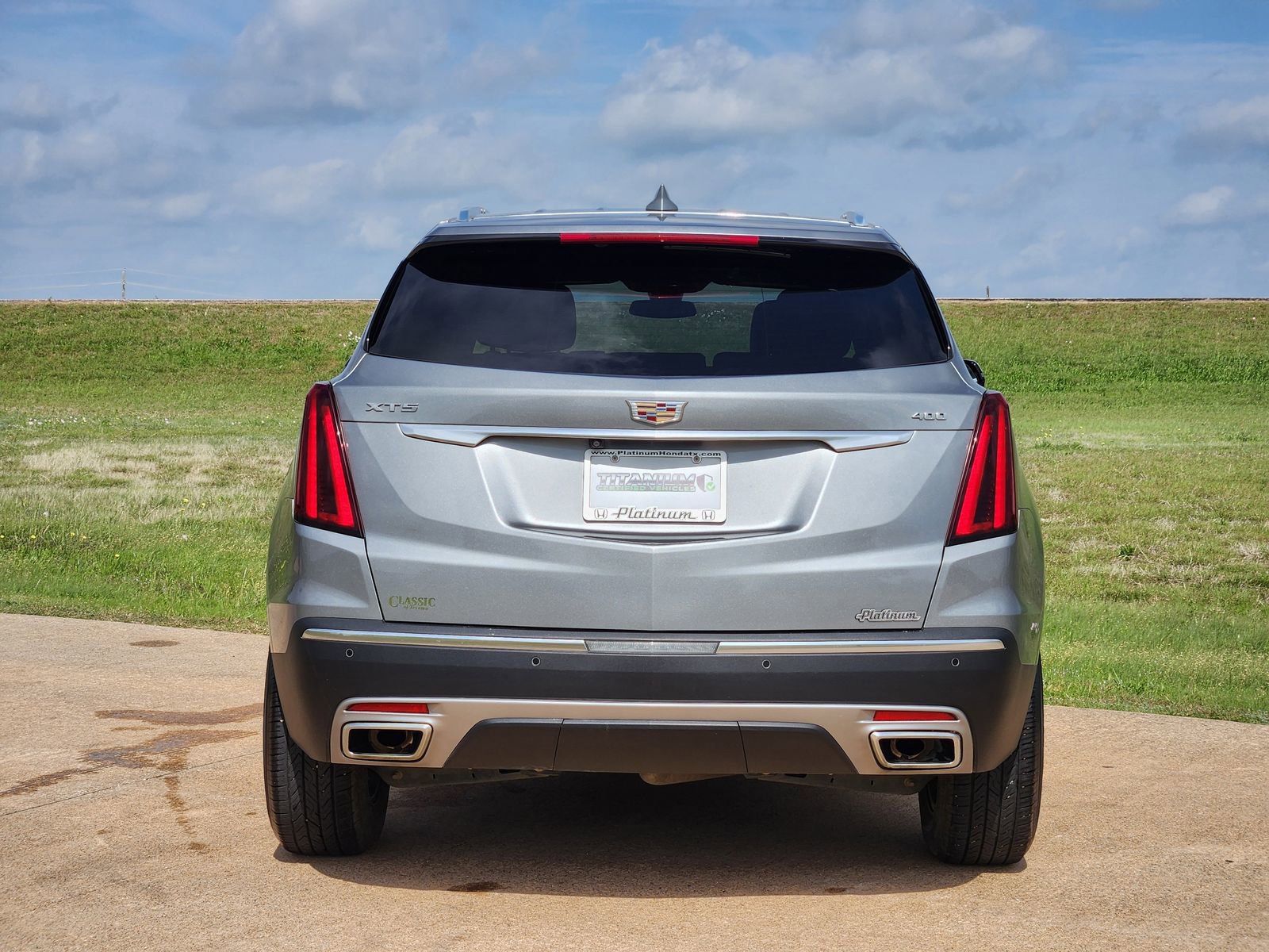 Used 2023 Cadillac XT5 Premium Luxury FWD image 8