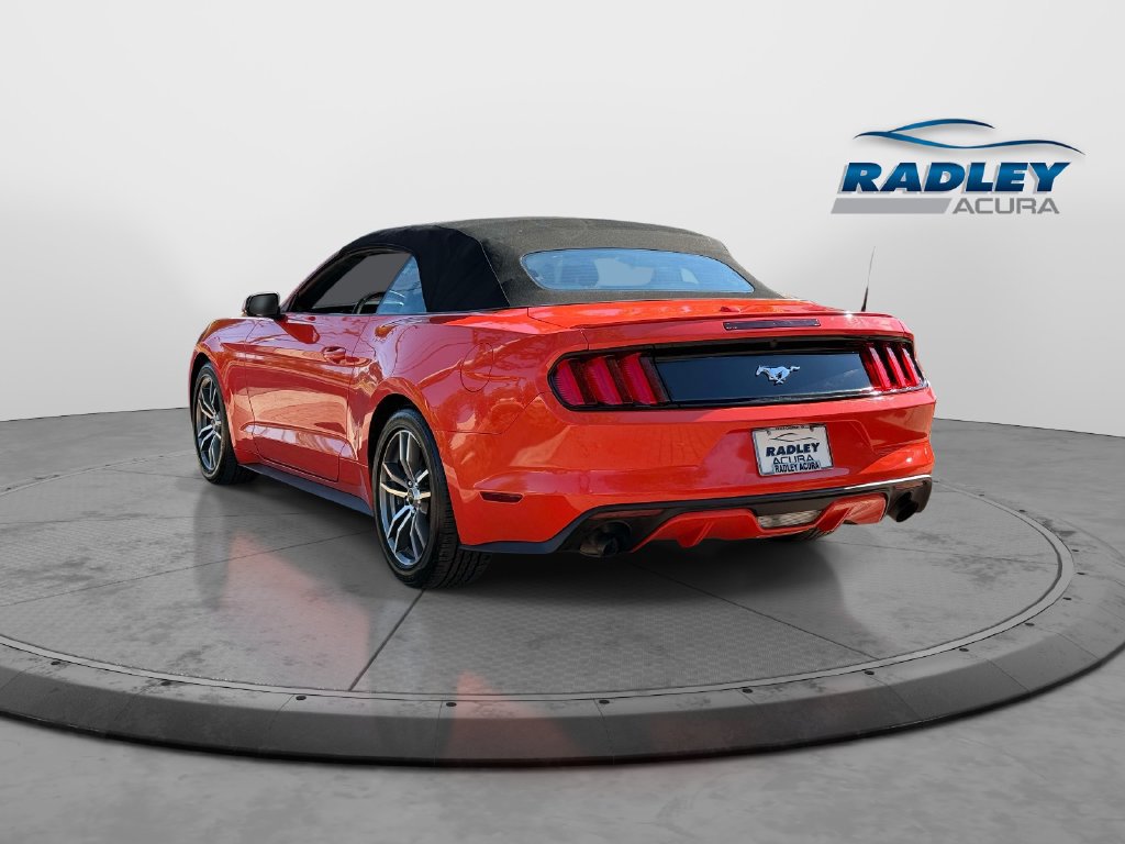 Used 2015 Ford Mustang Premium RWD image 5