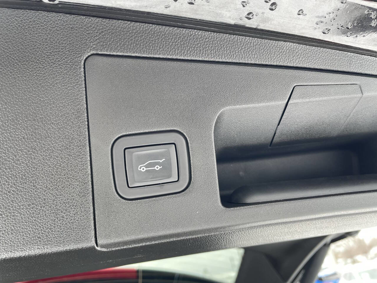 Used 2024 Cadillac XT5 Premium Luxury w/ LPO, Floor Liner Package image 6