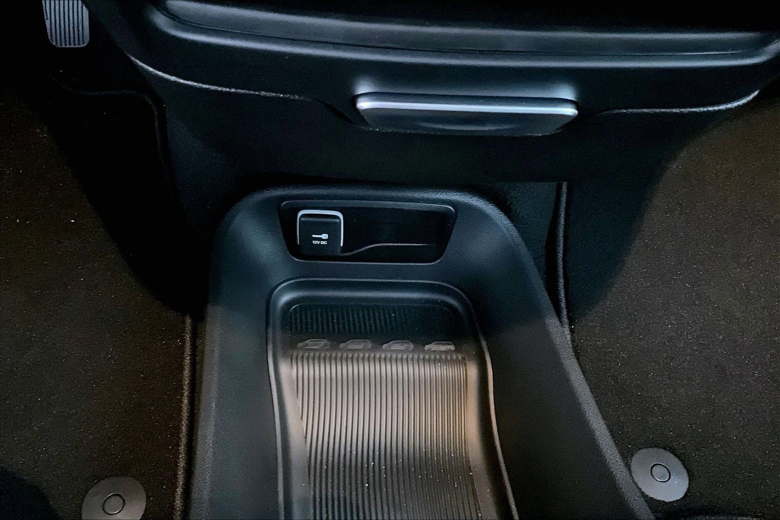 New 2026 Chrysler Voyager LX image 21