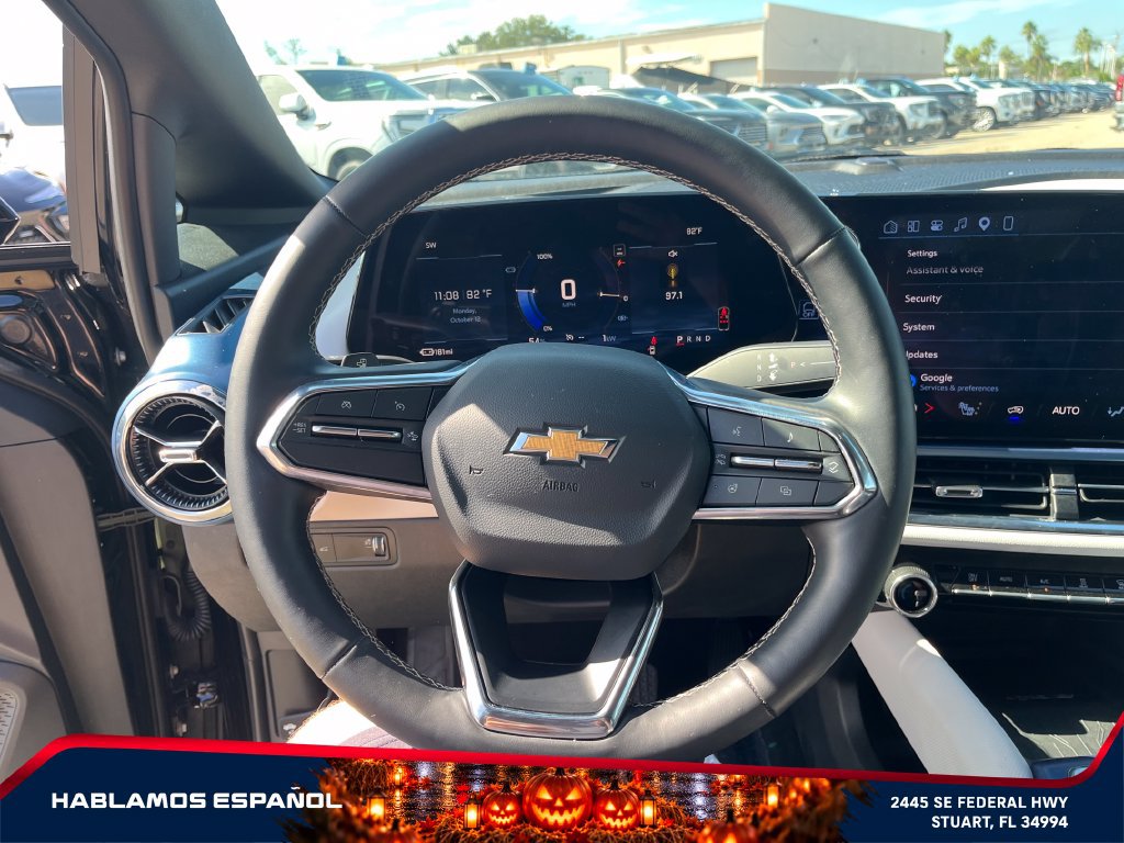 Used 2026 Chevrolet Equinox EV LT FWD image 19