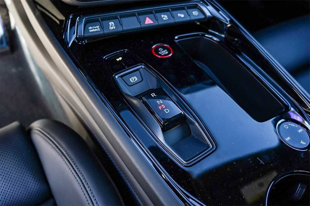 New 2026 Audi RS e-tron GT performance image 21