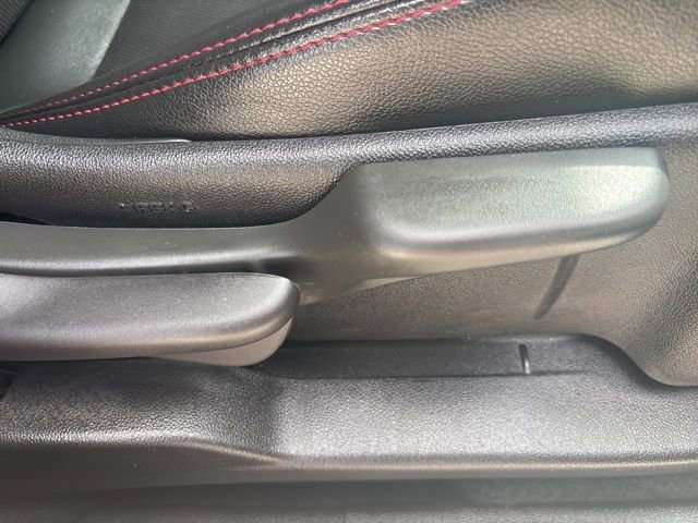 Used 2023 Chevrolet Equinox RS w/ RS Leather Package image 18