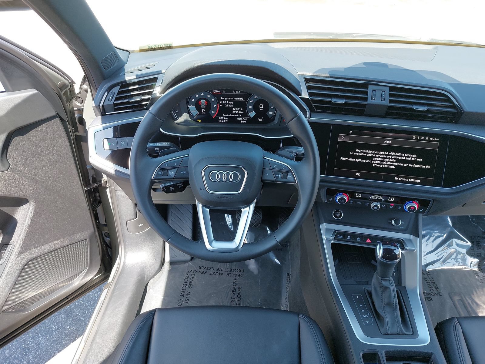 Certified 2025 Audi Q3 2.0T Premium w/ Convenience Package AWD/4WD image 16