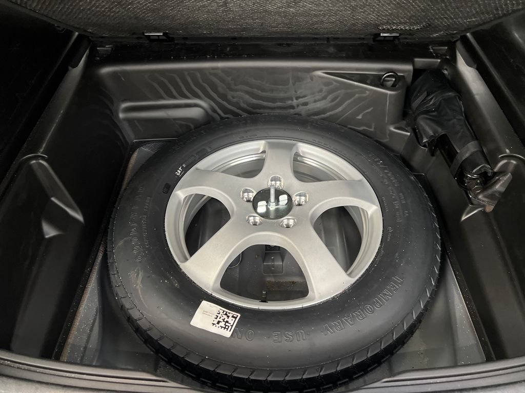 Used 2024 Jeep Grand Cherokee Altitude RWD image 40