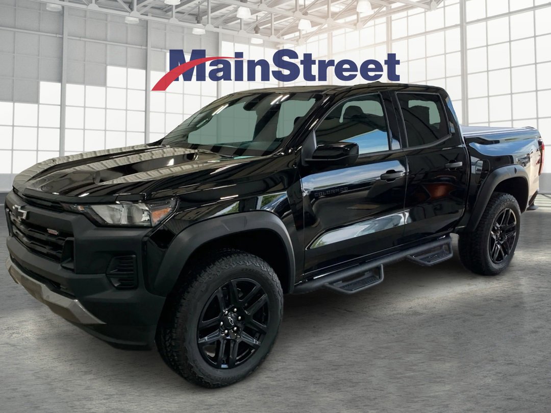 Used 2023 Chevrolet Colorado Trail Boss w/ Technology Package