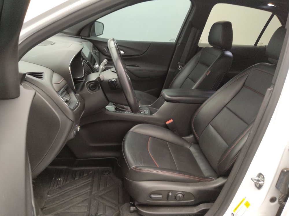 Used 2022 Chevrolet Equinox RS w/ RS Leather Package image 17