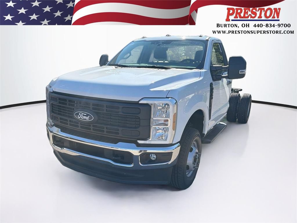 New 2027 Ford F350 XL w/ XL Chrome Package
