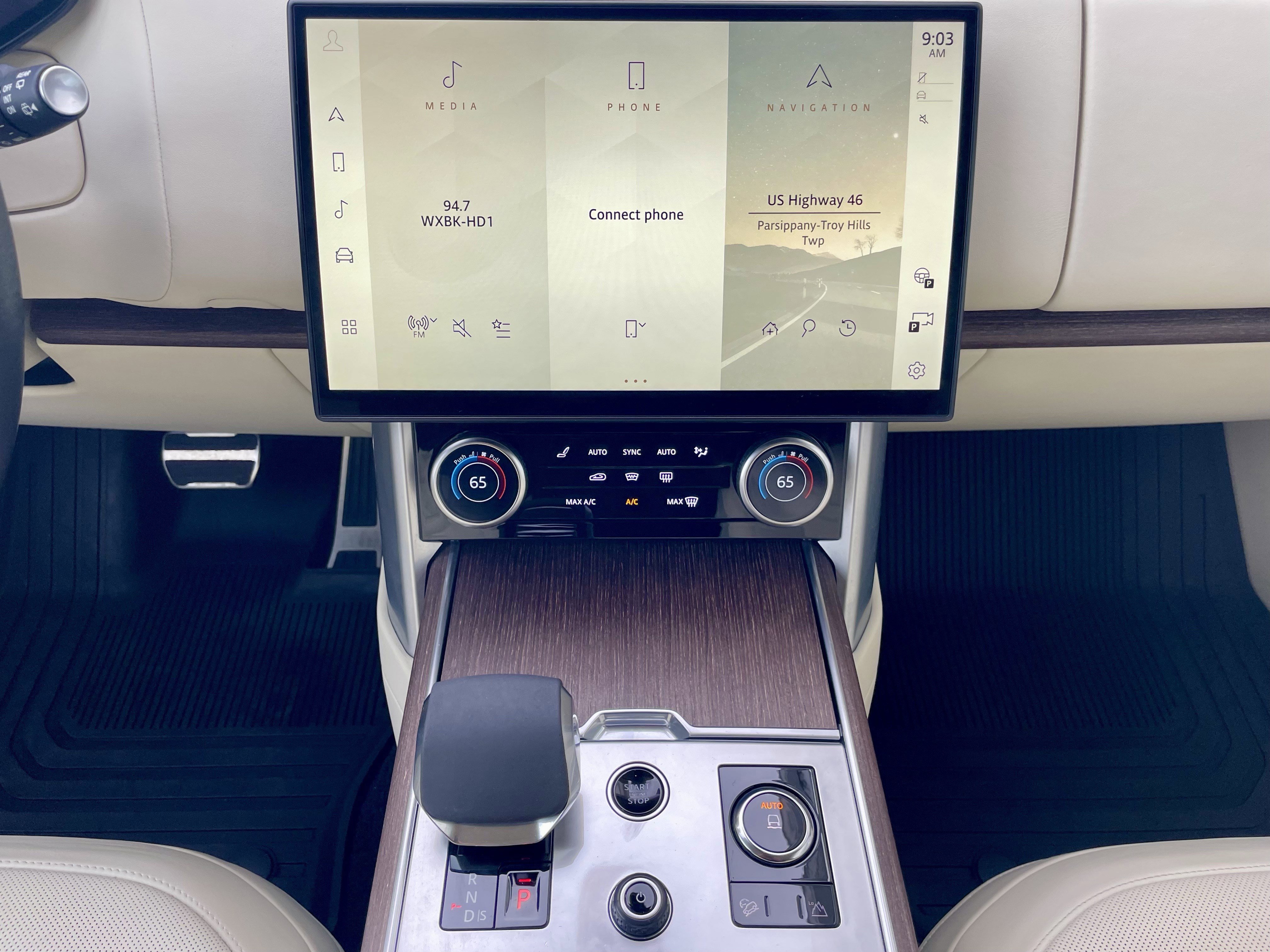 Certified 2023 Land Rover Range Rover SE image 19