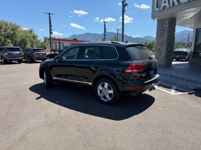 Used 2014 Volkswagen Touareg VR6 AWD/4WD image 10
