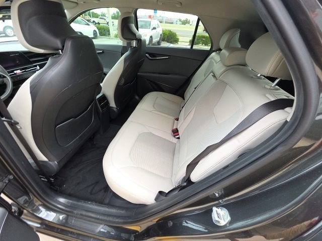 Used 2023 Kia Niro EX Touring image 23