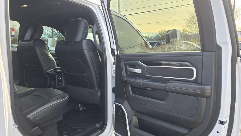 Used 2020 RAM 3500 Laramie image 14