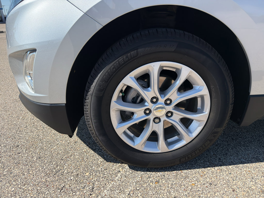 Used 2018 Chevrolet Equinox LT image 11