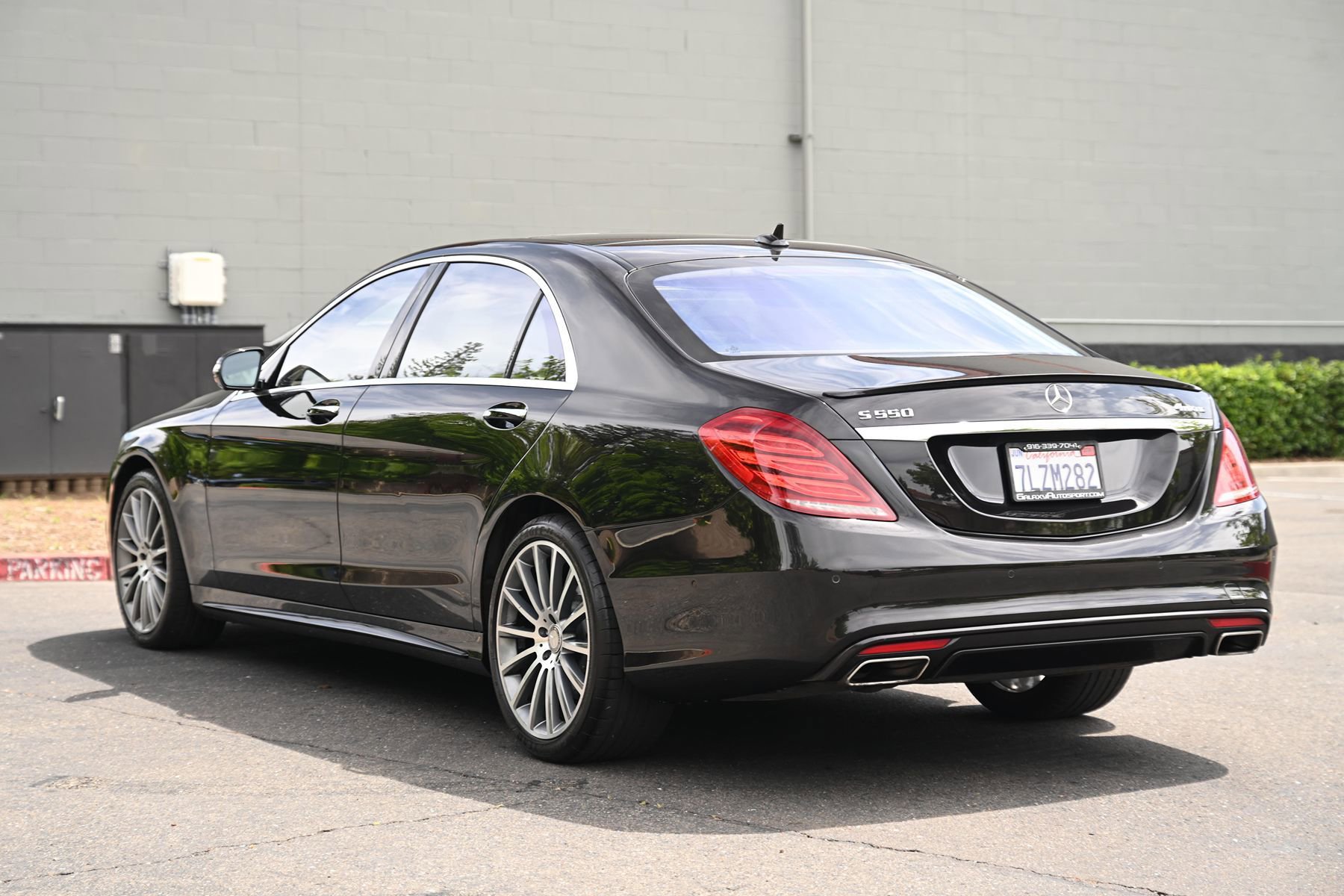 Used 2015 Mercedes-Benz S 550 4MATIC Sedan image 5