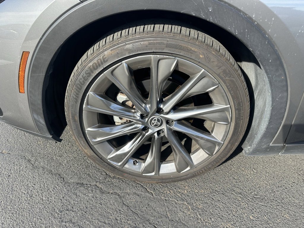 Used 2023 Toyota Crown image 6