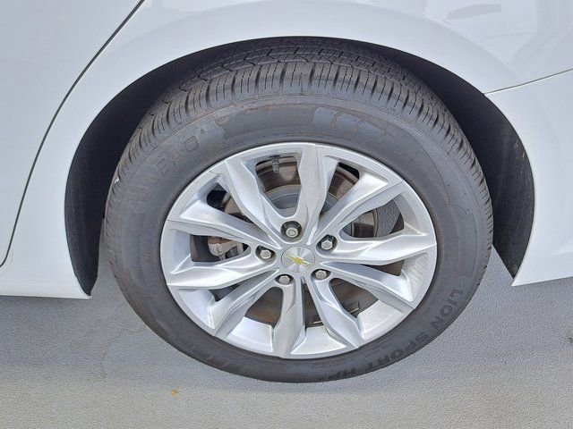 Used 2021 Chevrolet Malibu LT FWD image 32