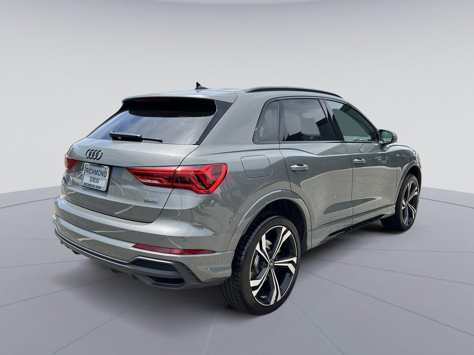 Used 2024 Audi Q3 2.0T Premium Plus AWD/4WD image 9