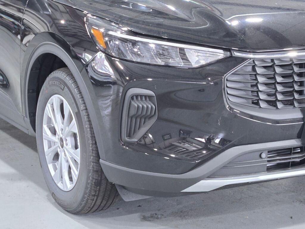 New 2025 Ford Escape Active w/ Cold Weather Package image 3