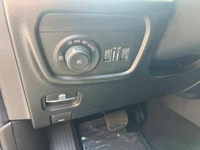 New 2026 Jeep Grand Cherokee Limited AWD/4WD image 8