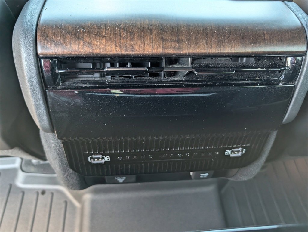 Used 2023 Jeep Grand Wagoneer L Series II image 17