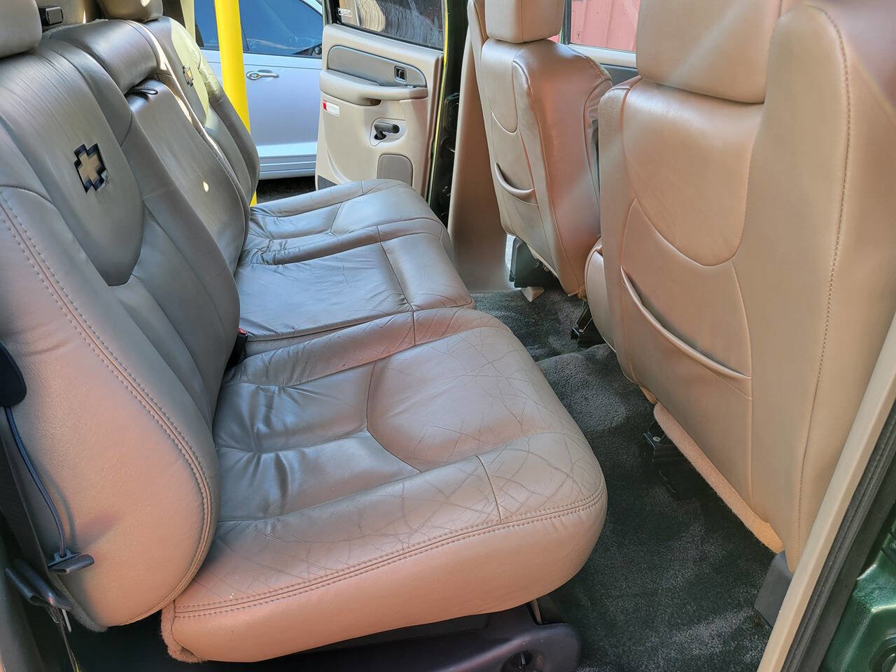 Used 2002 Chevrolet Avalanche 2WD image 18