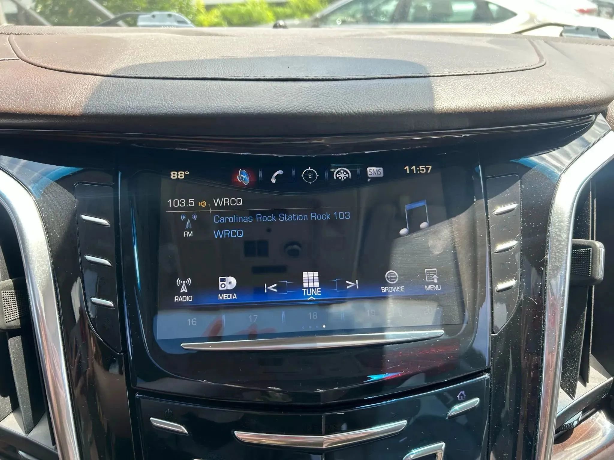 Used 2017 Cadillac Escalade ESV Premium Luxury image 22