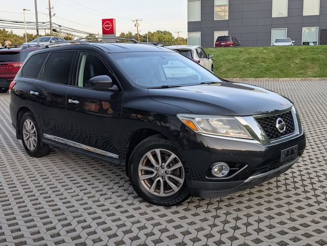 Used 2015 Nissan Pathfinder SL w/ SL Tech Package